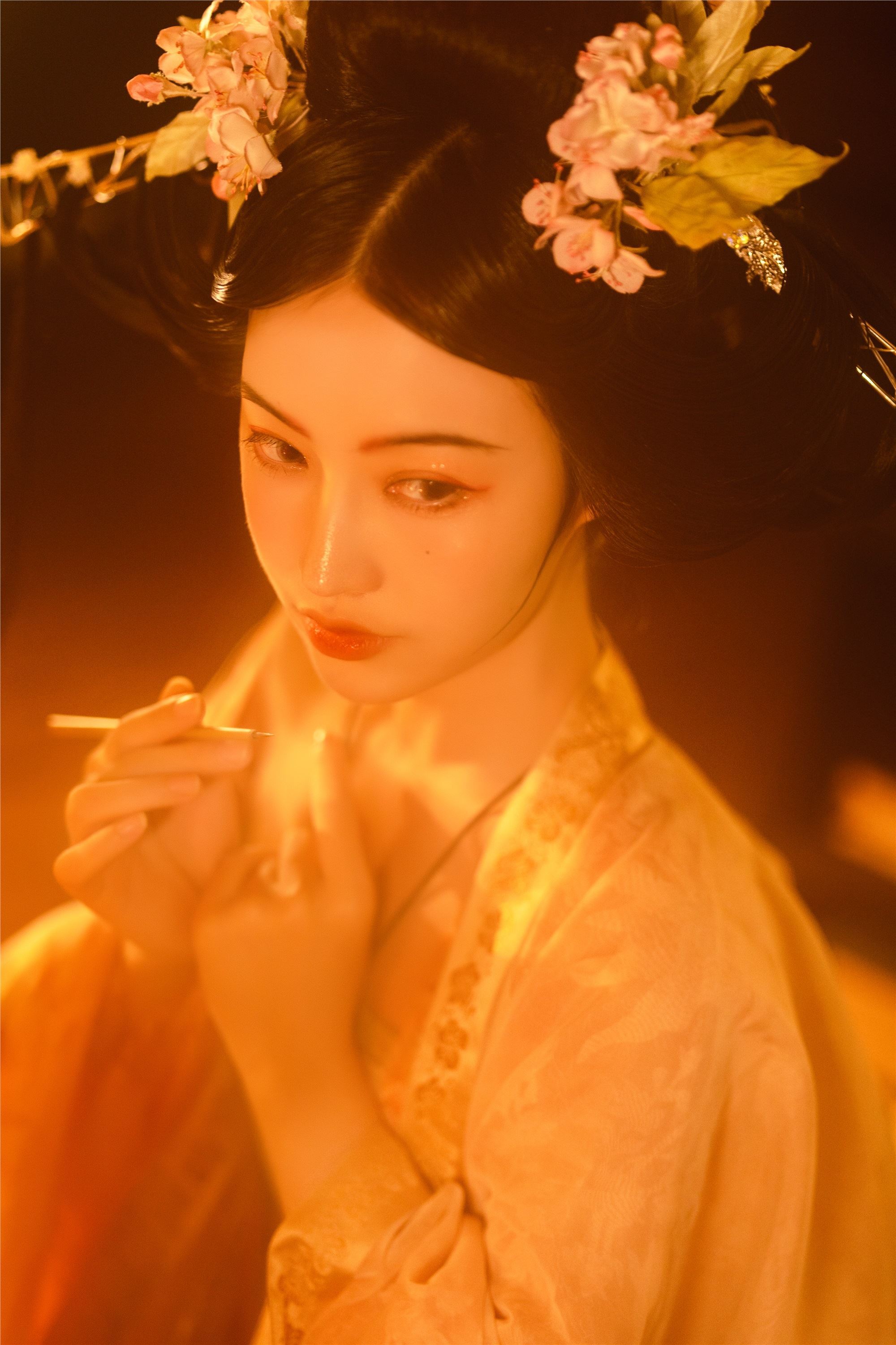 YITUYU艺图语 2021.08.30 藏娇 兰因